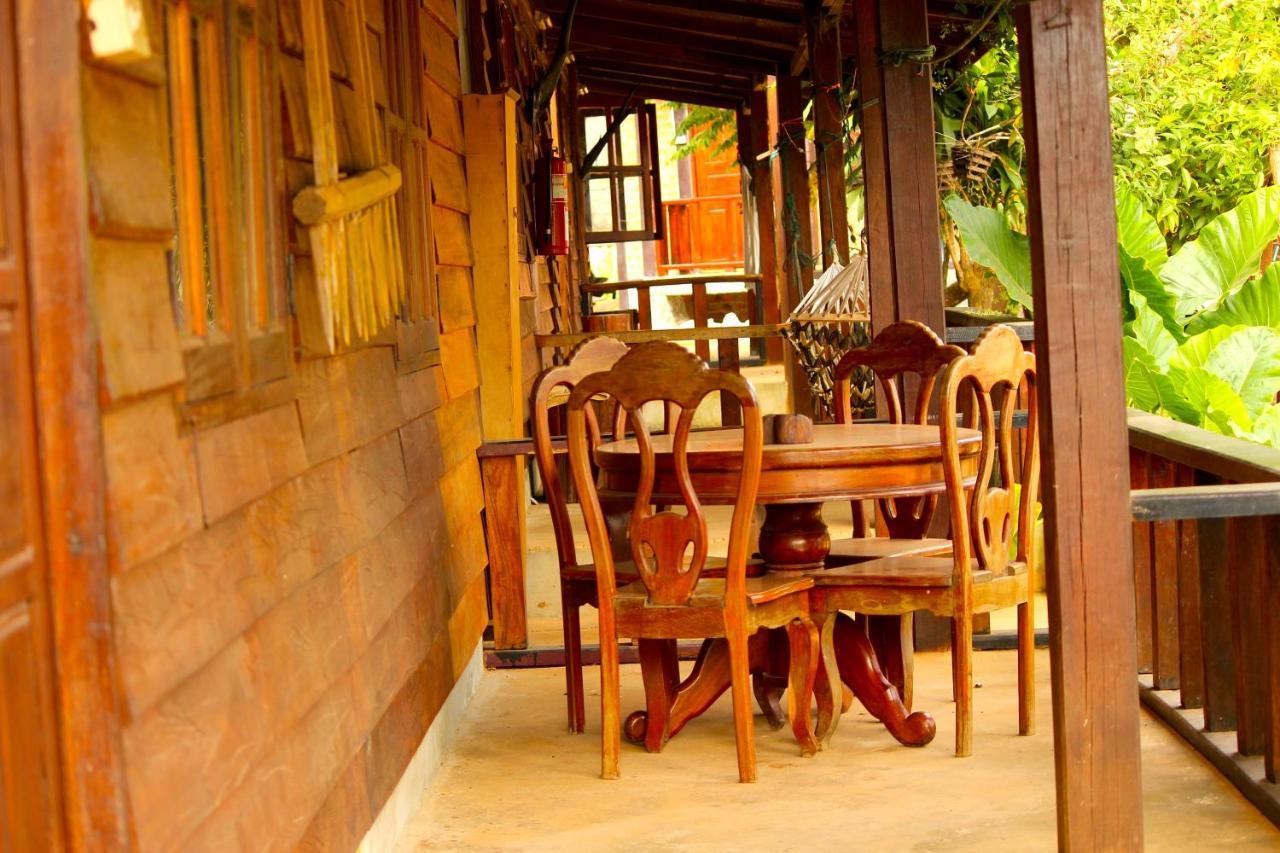 Sabaidee Guesthouse & Restaurant Nam Theun Exterior foto